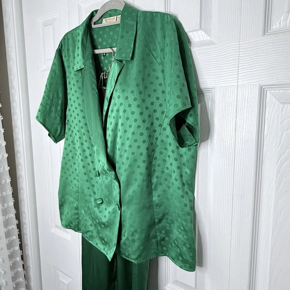 VTG‎ Victoria's Secret LARGE Green Satin 2 Piece Pajama Set Gold Label Elastic
